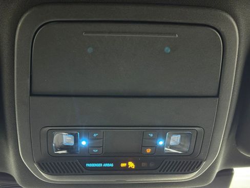 Used 2022 Ford Explorer ST image 18