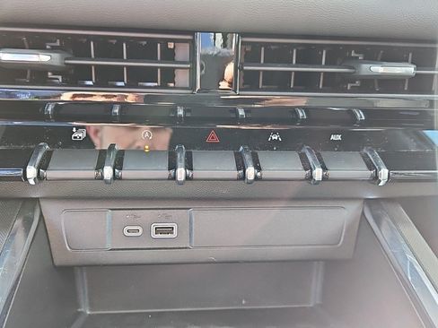 Certified 2026 GMC Canyon Elevation w/ Convenience Package AWD/4WD image 26