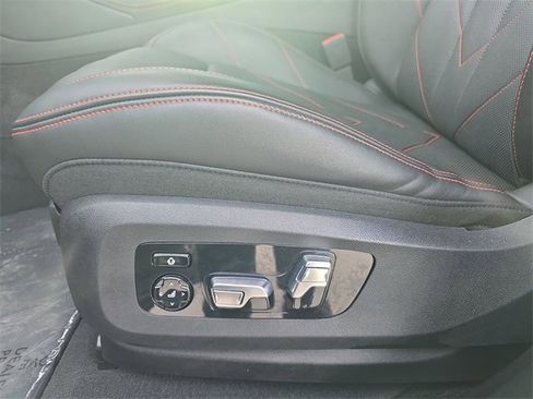 Used 2024 BMW XM Label Red w/ M Driver's Package image 32