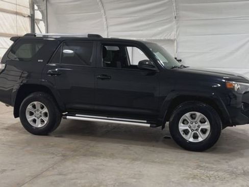 Used 2023 Toyota 4Runner SR5 RWD image 6