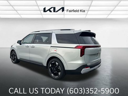 New 2026 Kia Carnival EX FWD image 3
