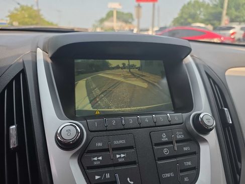 Used 2017 Chevrolet Equinox LS FWD image 14