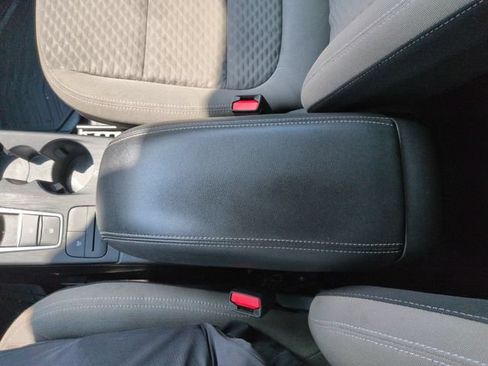 Certified 2022 Ford Escape SE AWD/4WD image 44