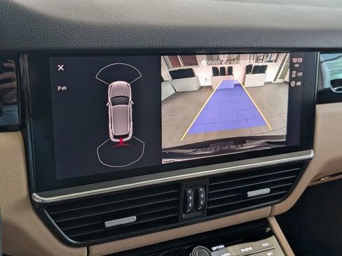 Used 2023 Porsche Cayenne image 20