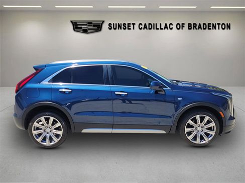 Used 2019 Cadillac XT4 Premium Luxury w/ Technology Package image 3