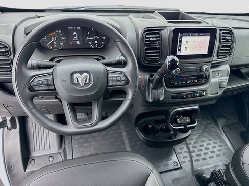 Used 2025 RAM ProMaster 2500 w/ Convenience Group FWD image 13