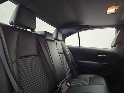 Used 2020 Toyota Corolla XSE image 25