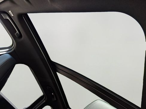 Used 2025 BMW X1 xDrive28i AWD/4WD image 15