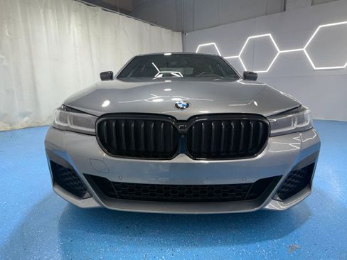 Used 2023 BMW M550i xDrive w/ Premium Enhanced Package image 5
