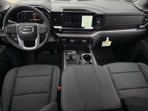 New 2026 GMC Sierra 1500 SLT image 12