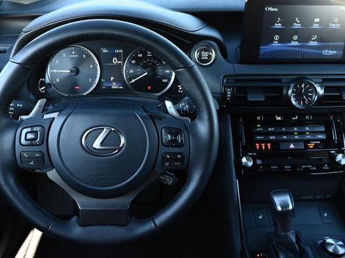 Used 2025 Lexus IS 350 F Sport image 14