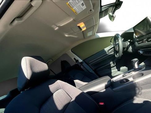 Used 2025 Nissan Altima 2.5 S image 19