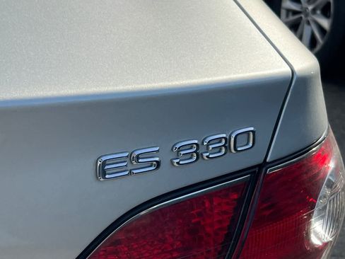 Used 2004 Lexus ES 330 image 7