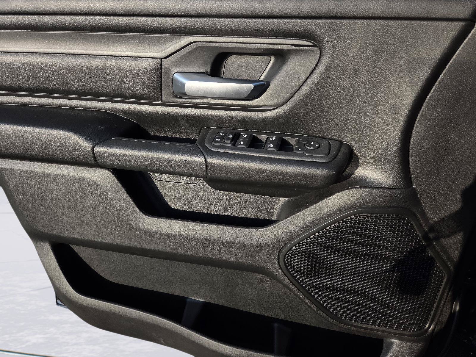 New 2026 RAM 1500 Express AWD/4WD image 13