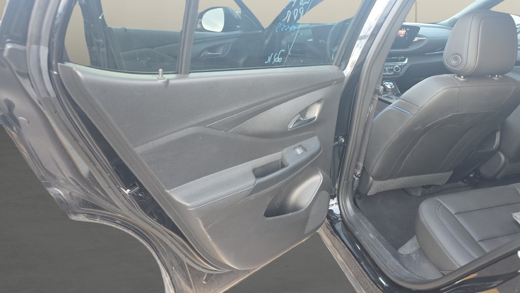 Used 2025 Buick Envista Sport Touring w/ Convenience I Package FWD image 15