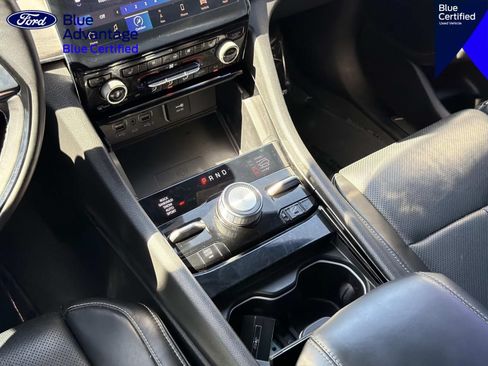 Used 2022 Jeep Grand Cherokee Overland w/ Advanced Protech Group III AWD/4WD image 13