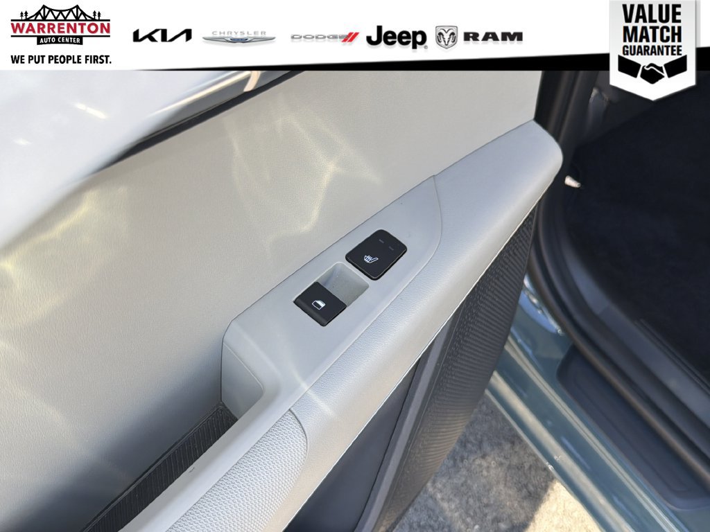 Used 2023 Kia Niro Wind w/ Wind Preserve Package FWD image 17