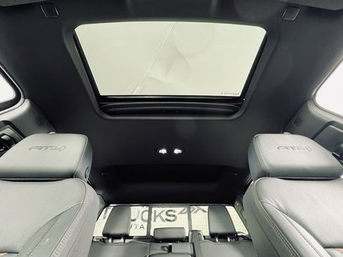 Used 2025 GMC Sierra 1500 AT4 w/ AT4 Premium Package image 34