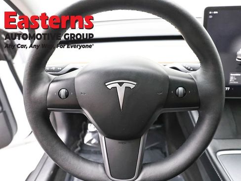 Used 2023 Tesla Model 3 Standard Range image 10