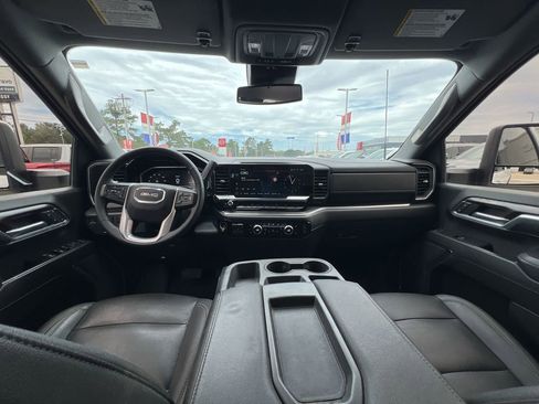 Used 2024 GMC Sierra 2500 SLT w/ LPO, GMC Protection Package image 30