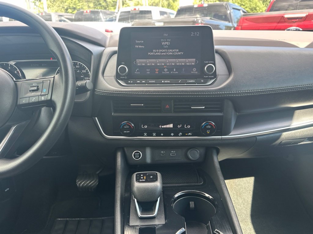 Used 2023 Nissan Rogue SV AWD/4WD image 17