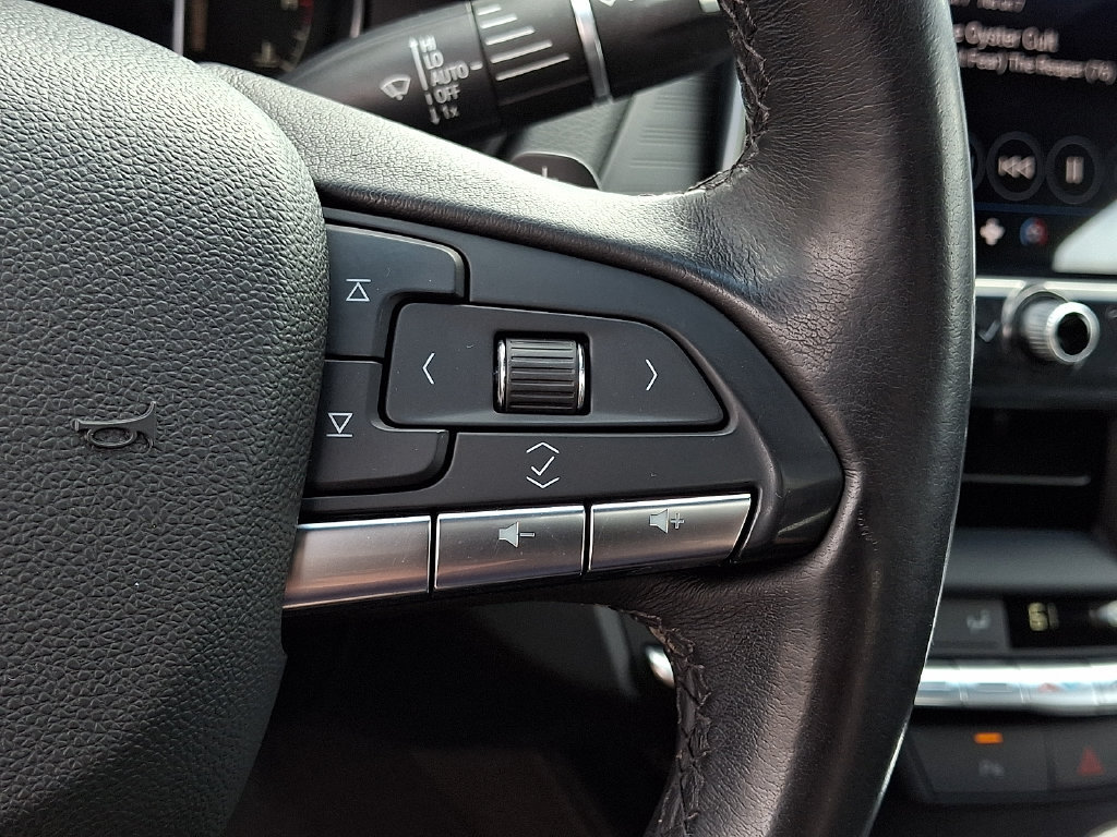 Used 2021 Cadillac CT4 Premium Luxury RWD image 22