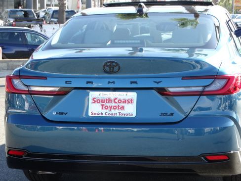New 2026 Toyota Camry XLE image 7