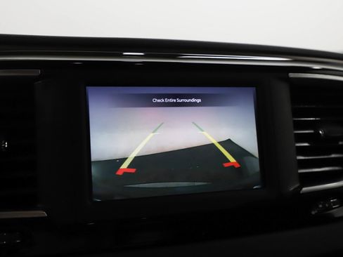 Used 2024 Chrysler Voyager LX image 21