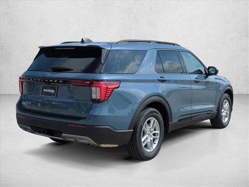 New 2026 Ford Explorer Active w/ Active Comfort Package image 2