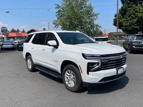 Used 2025 Chevrolet Tahoe LT AWD/4WD image 7