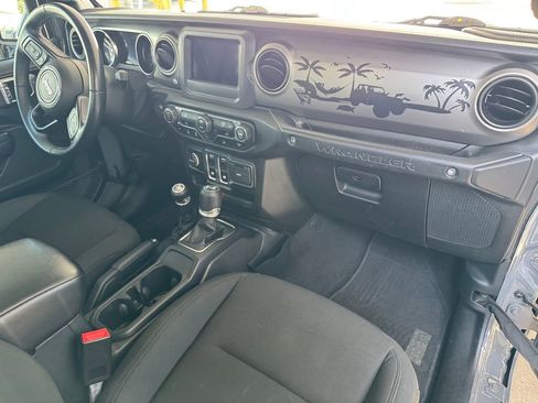 Used 2021 Jeep Wrangler Sport S AWD/4WD image 6