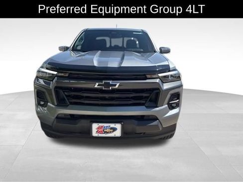 Used 2024 Chevrolet Colorado LT w/ LT Convenience Package III AWD/4WD image 2