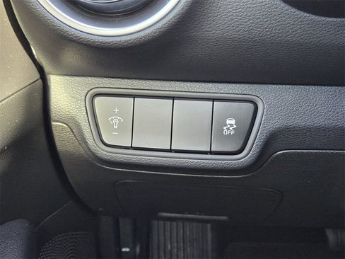 Certified 2022 Kia Forte LXS image 24