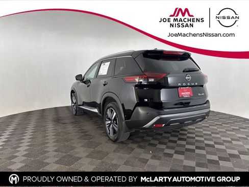 Used 2023 Nissan Rogue SL w/ SL Premium Package image 8