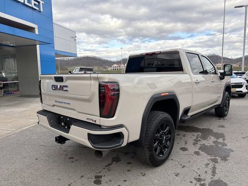 Used 2026 GMC Sierra 3500 AT4 w/ AT4 Premium Plus Package image 4