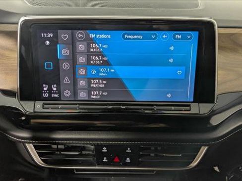 Used 2024 Volkswagen Atlas SE FWD image 29