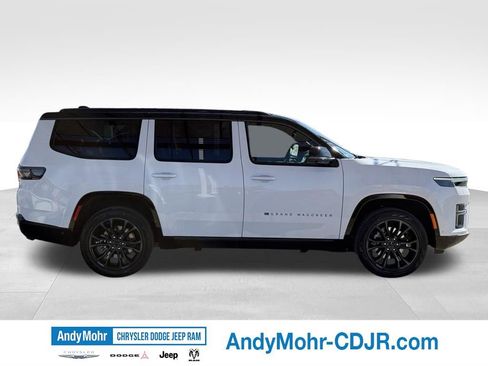 New 2026 Jeep Grand Wagoneer Summit w/ Premium Group III AWD/4WD image 9