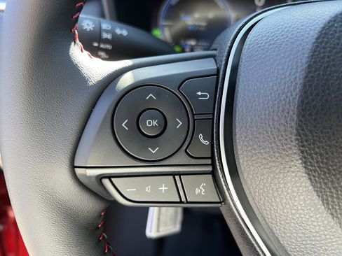 Certified 2025 Toyota RAV4 XSE image 30