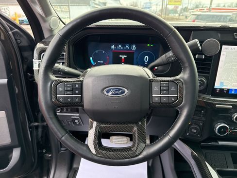 Used 2024 Ford F250 Lariat w/ Lariat Ultimate Package AWD/4WD image 34