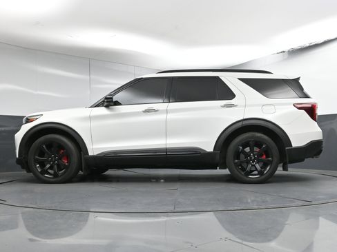 Used 2020 Ford Explorer ST w/ ST Street Pack image 31