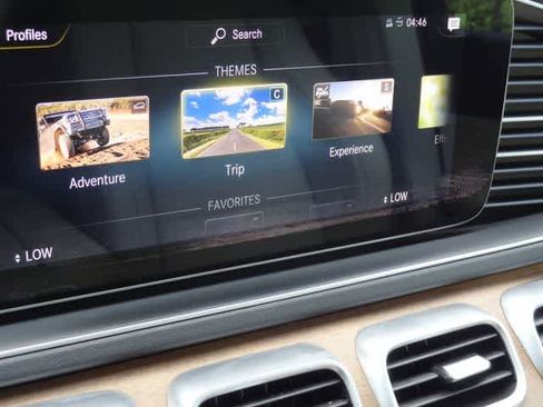 Used 2022 Mercedes-Benz GLS 450 4MATIC image 39