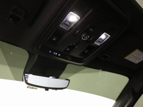 Used 2023 Chevrolet Tahoe Premier image 10