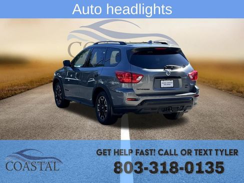 Used 2020 Nissan Pathfinder SL image 18