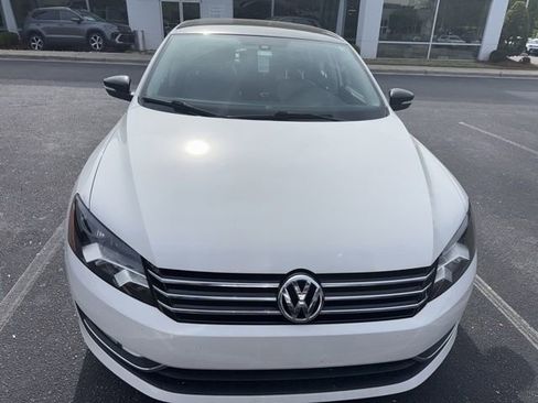 Used 2014 Volkswagen Passat 1.8T Sport image 9