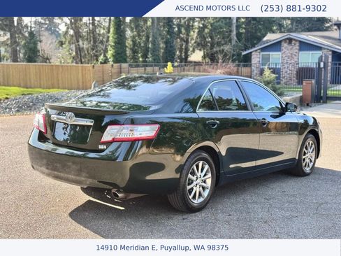 Used 2011 Toyota Camry Hybrid image 5