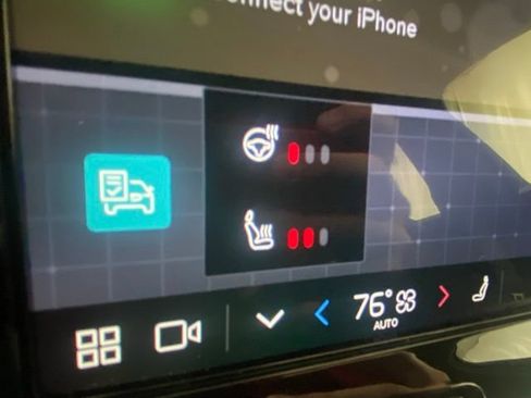 Used 2025 Volvo S60 T8 Ultra image 24