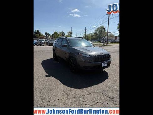 Used 2017 Jeep Cherokee Sport AWD/4WD image 1