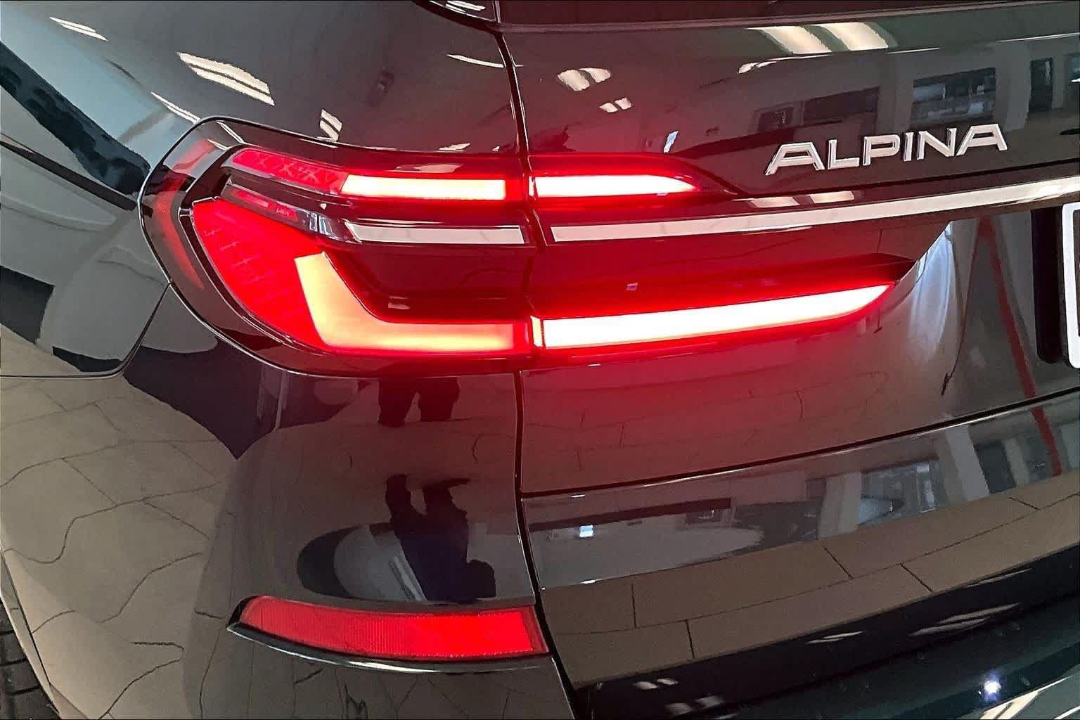 Used 2025 BMW ALPINA XB7 AWD/4WD image 27