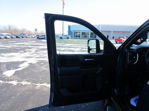 Used 2020 Chevrolet Silverado 2500 High Country image 16