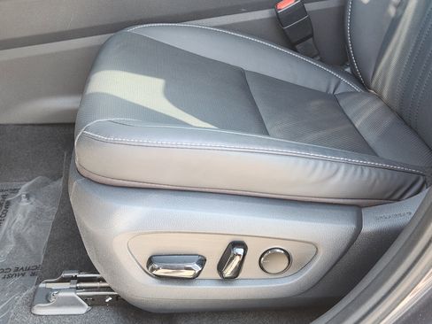 Certified 2024 Lexus NX 250 FWD w/ Towing Package (2000 Lbs) image 31